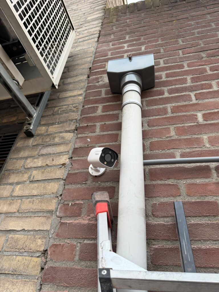 Beveiligingscamera installatie thuis